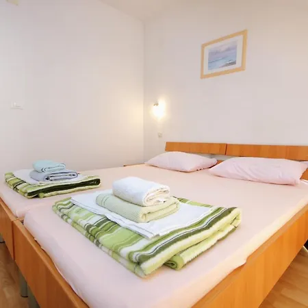 With A Parking Space - 9057