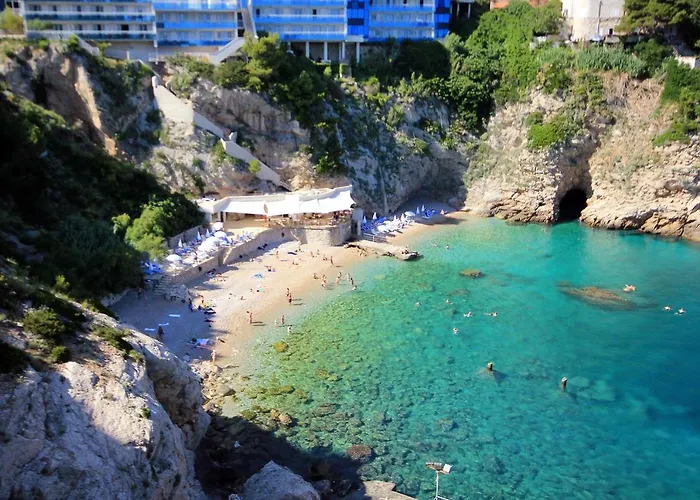 With A Parking Space - 9057