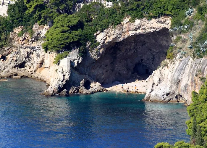 With A Parking Space - 9057 * דוברובניק