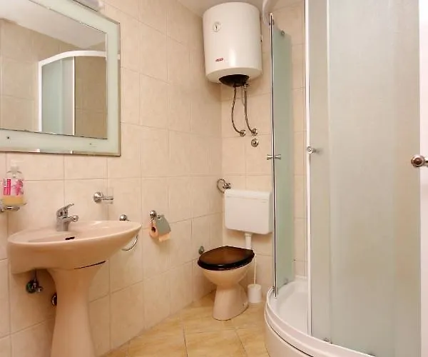 With A Parking Space - 9057