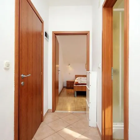 With A Parking Space - 9057 Dubrovnik