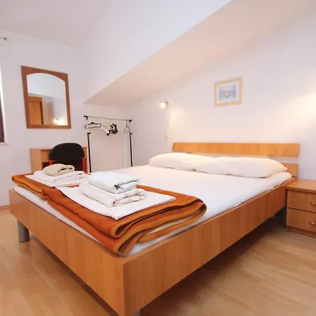 Lägenhet With A Parking Space - 9057 *